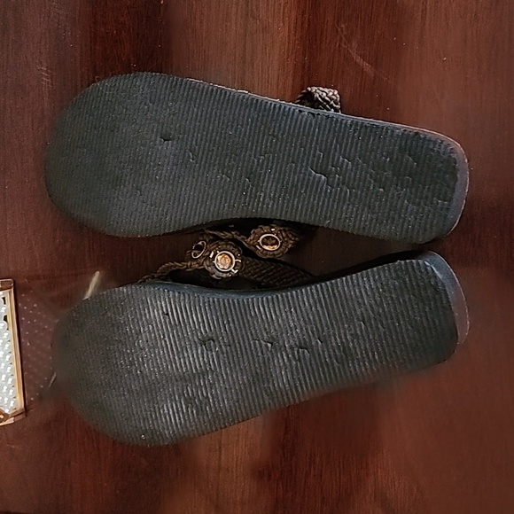 Bejeweled platform thongs size 9 - Picture 7 of 7